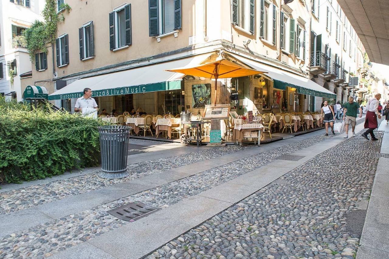 Flowers' Lane, Milan